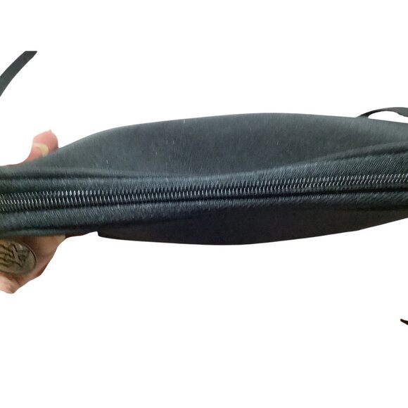 University Of Kentucky Wildcats Zip Crossbody Bag W/Embroidered Logo & Strap - Picture 3 of 10